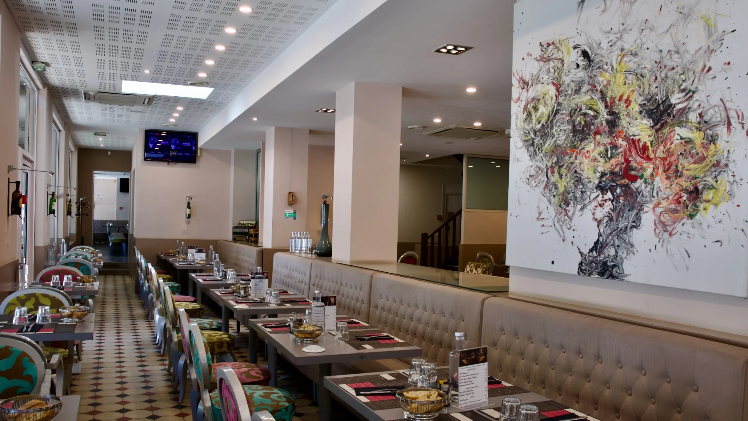 Intérieur taverne du sommelier